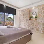 Villa Goudis Angela *