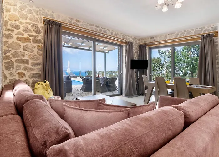 Goudis Angela Villa *